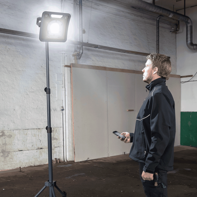 Foco de Trabajo LED Alta Potencia NOVA 12K Bluetooth - Iluminación Profesional con 12.000 Lúmenes - Autowin24