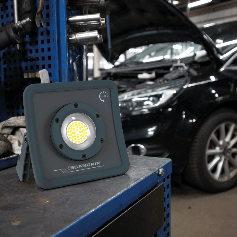 Foco de Trabajo LED NOVA R – Iluminación Compacta y Recargable - Autowin24