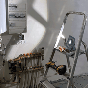 Foco de Trabajo LED NOVA R – Iluminación Compacta y Recargable - Autowin24